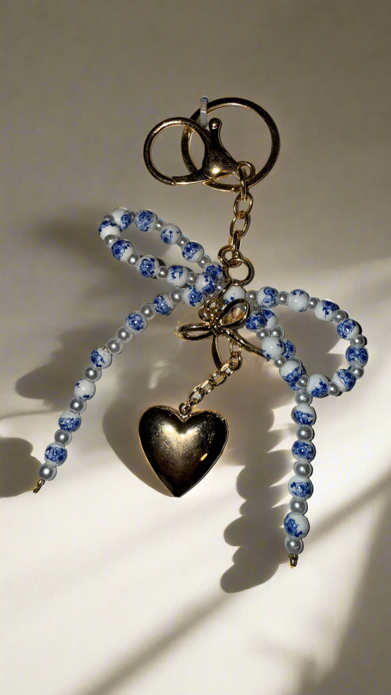 Beaded bow keychain