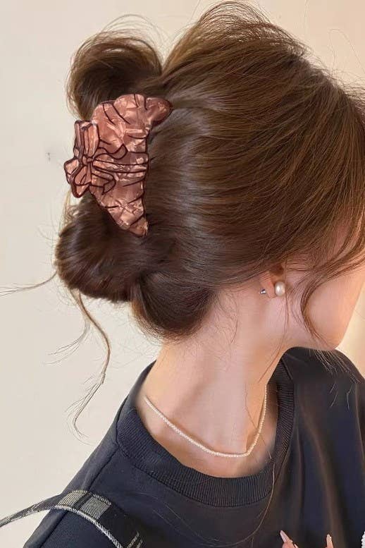 CROISSANT HAIR CLAW