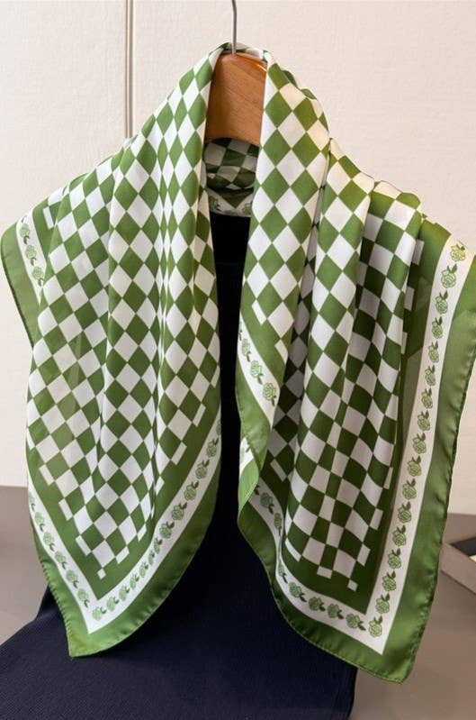 Checker Print Silky Feel Scarf