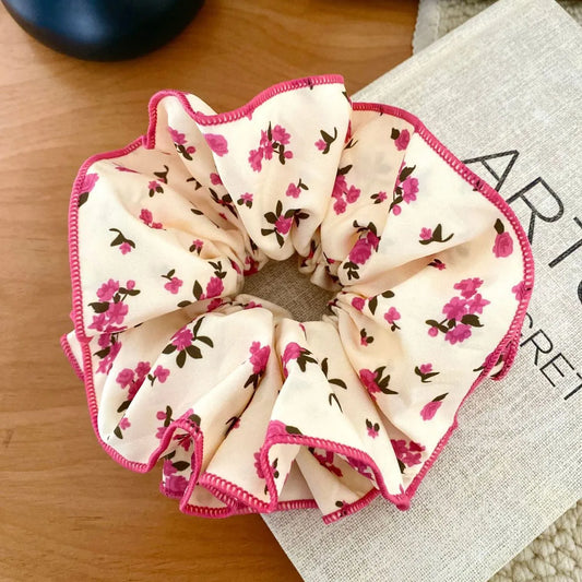 Tiny Flower Scrunchie