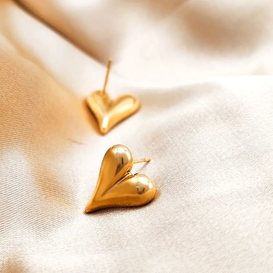 Simple Heart Studs